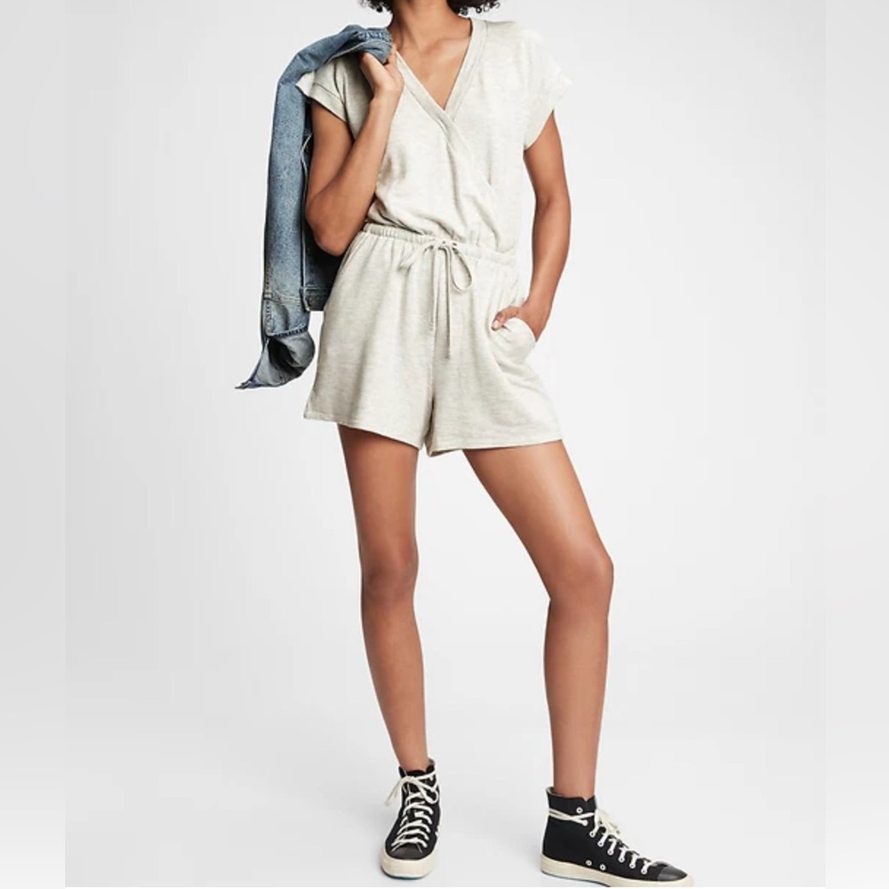 Gap VNeck Romper with draw string waist. Light Gray.Size M. Athleisure
